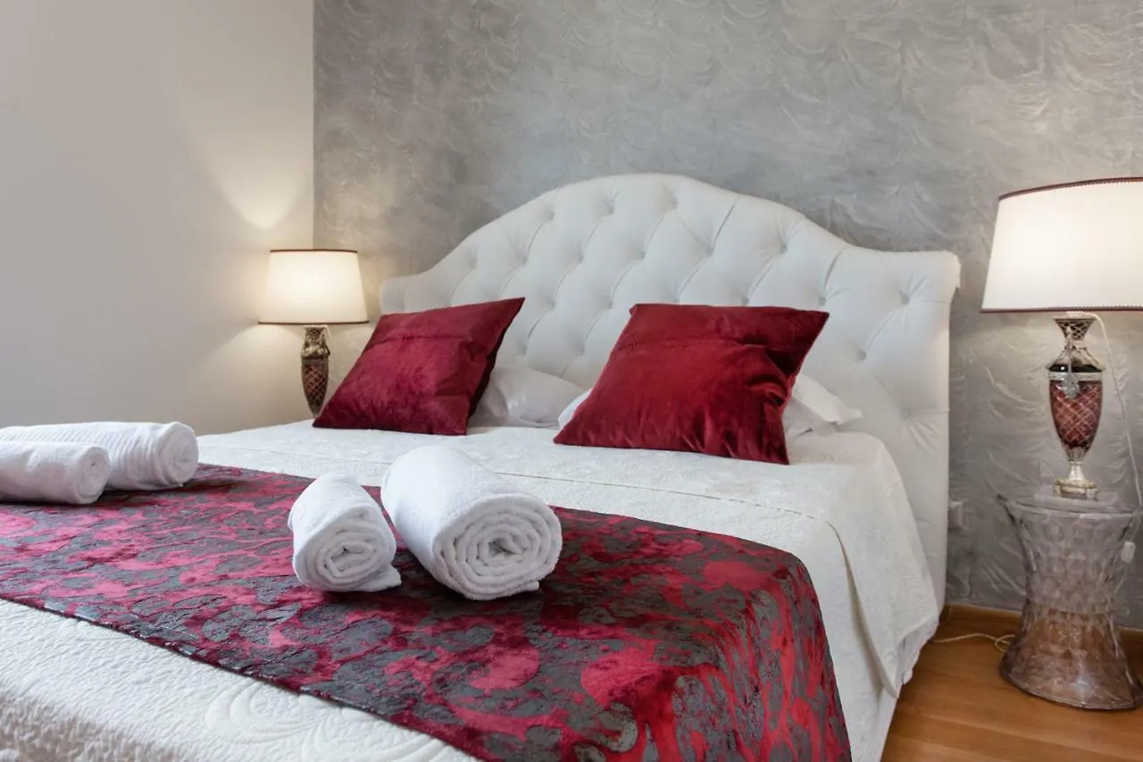 Residenza Duomo3 - Apartments Verona Italy